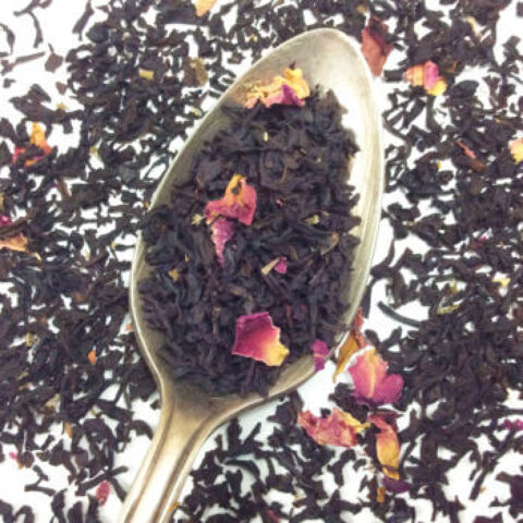 Strawberries & Cream Black Tea (with Rose) Strawberries & Cream Black Tea (with Rose)